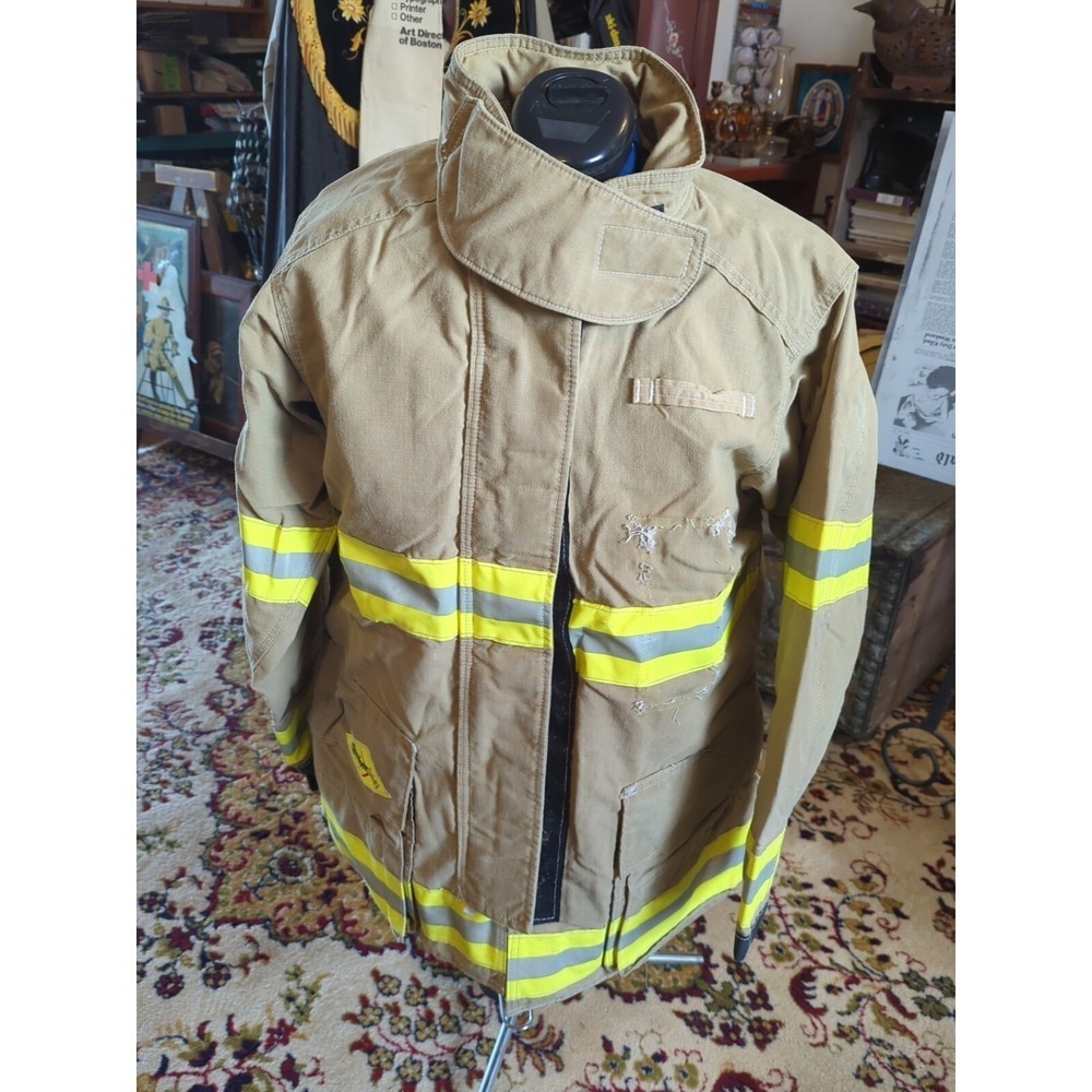 Vintage Retired Firefighter Gear Jacket FIRE COAT USED Navy Europe 42x32 Quaker